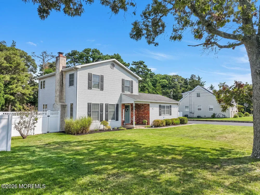 3 Pinehurst Drive Little Egg Harbor, NJ 08087