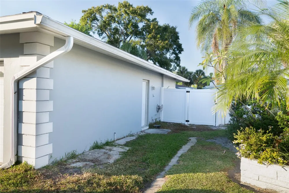 4710 SHALE PLACE Tampa, FL 33615