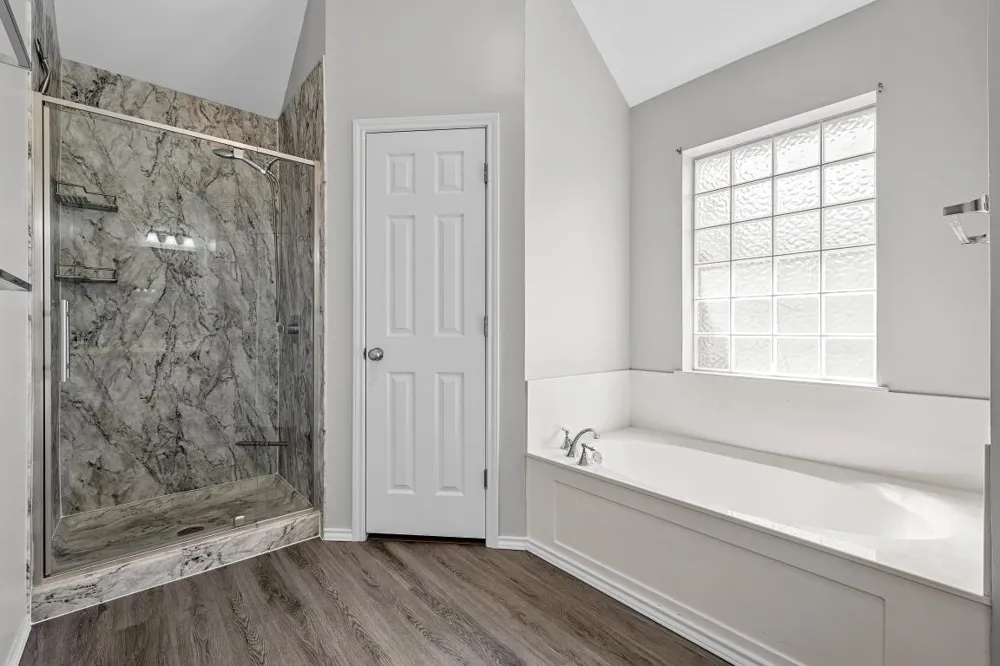 325 Fannin Drive Hewitt, TX 76643