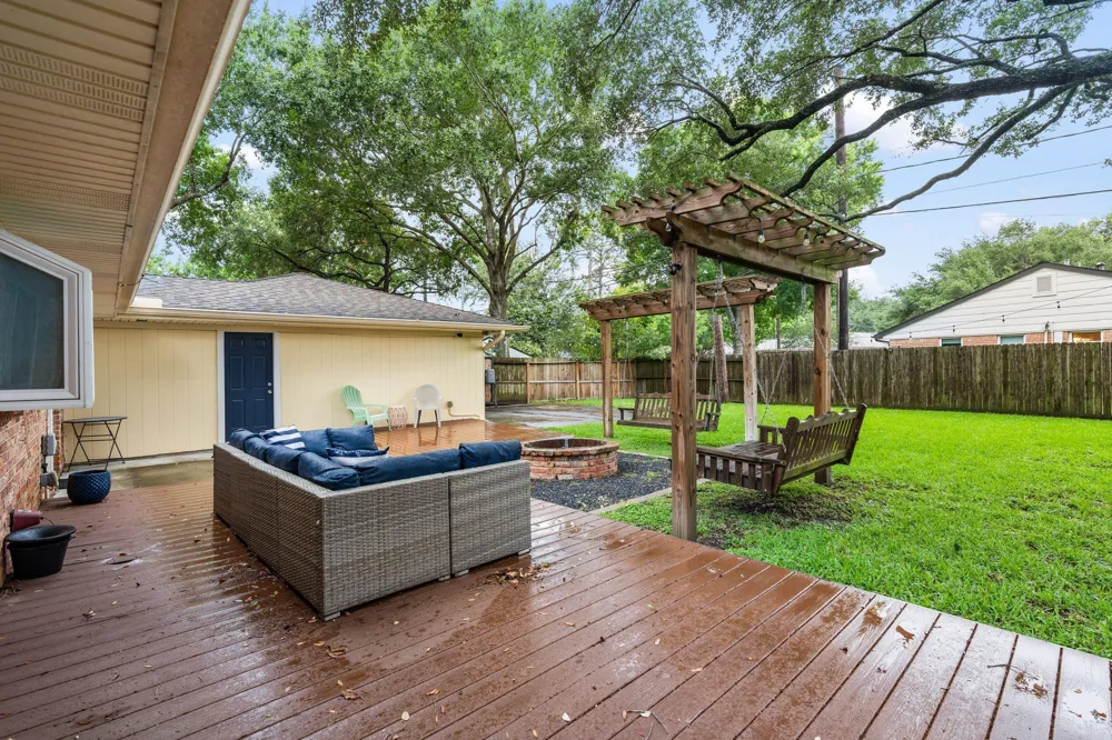 5658 Cartagena Street Houston, TX 77035