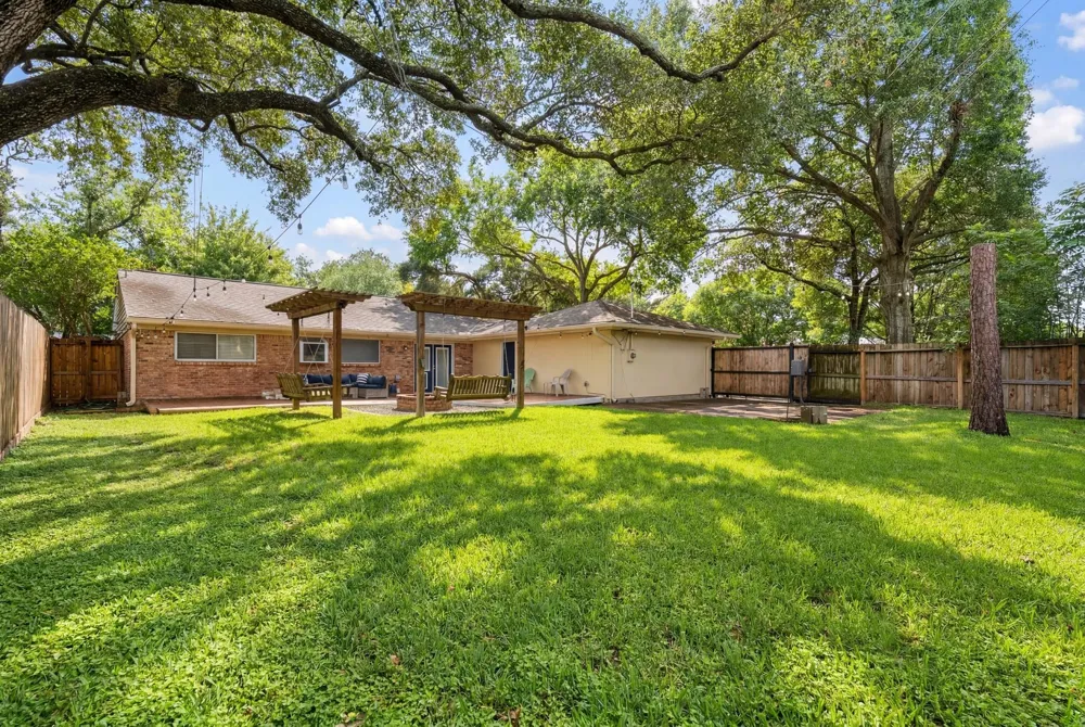 5658 Cartagena Street Houston, TX 77035