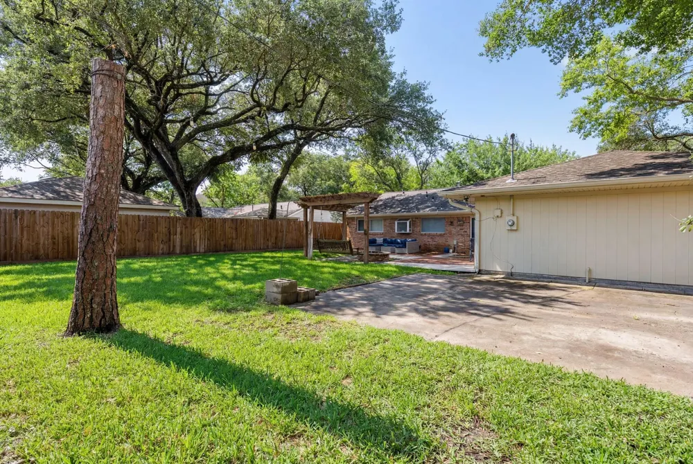 5658 Cartagena Street Houston, TX 77035