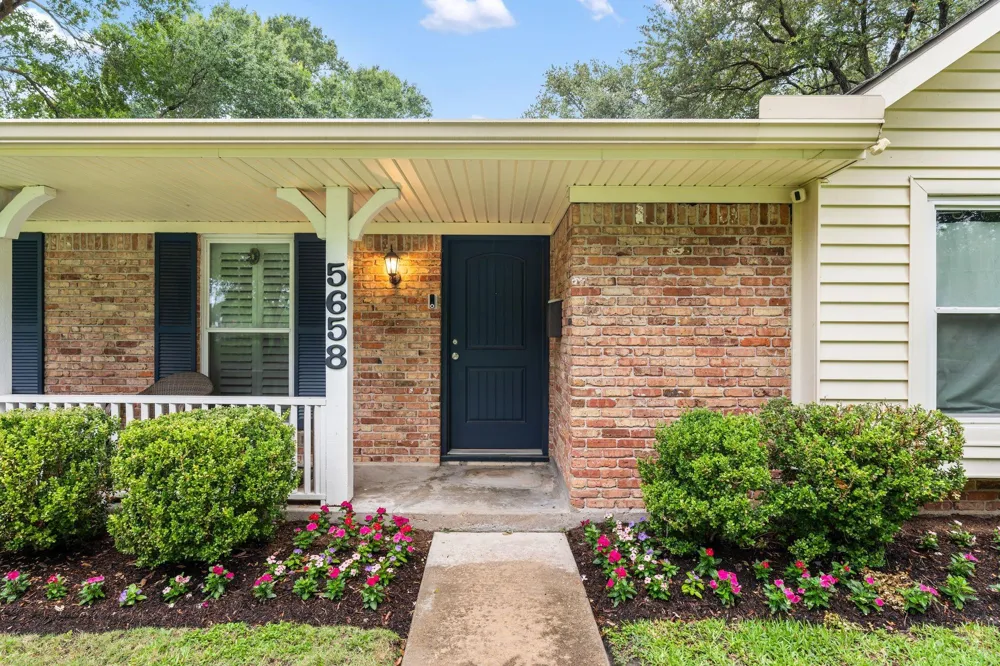5658 Cartagena Street Houston, TX 77035