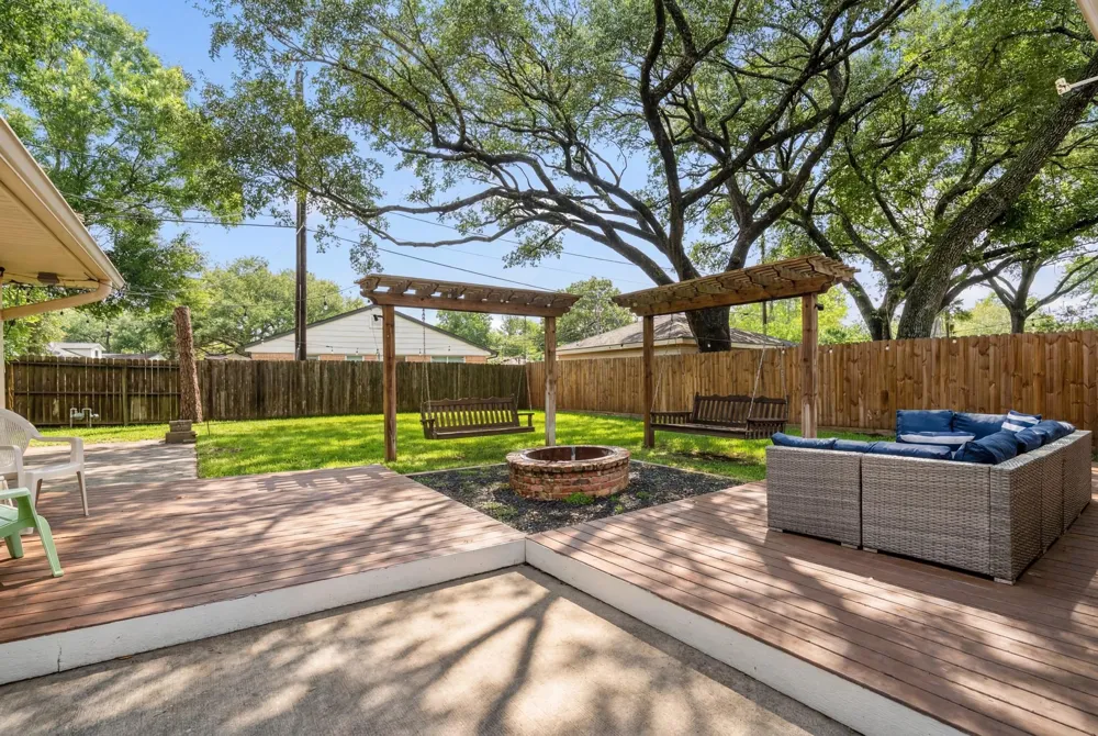 5658 Cartagena Street Houston, TX 77035