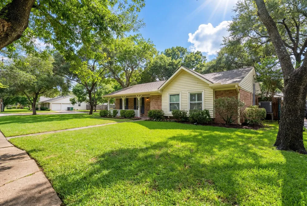5658 Cartagena Street Houston, TX 77035
