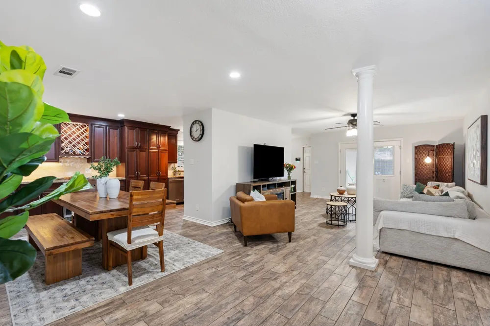 5658 Cartagena Street Houston, TX 77035