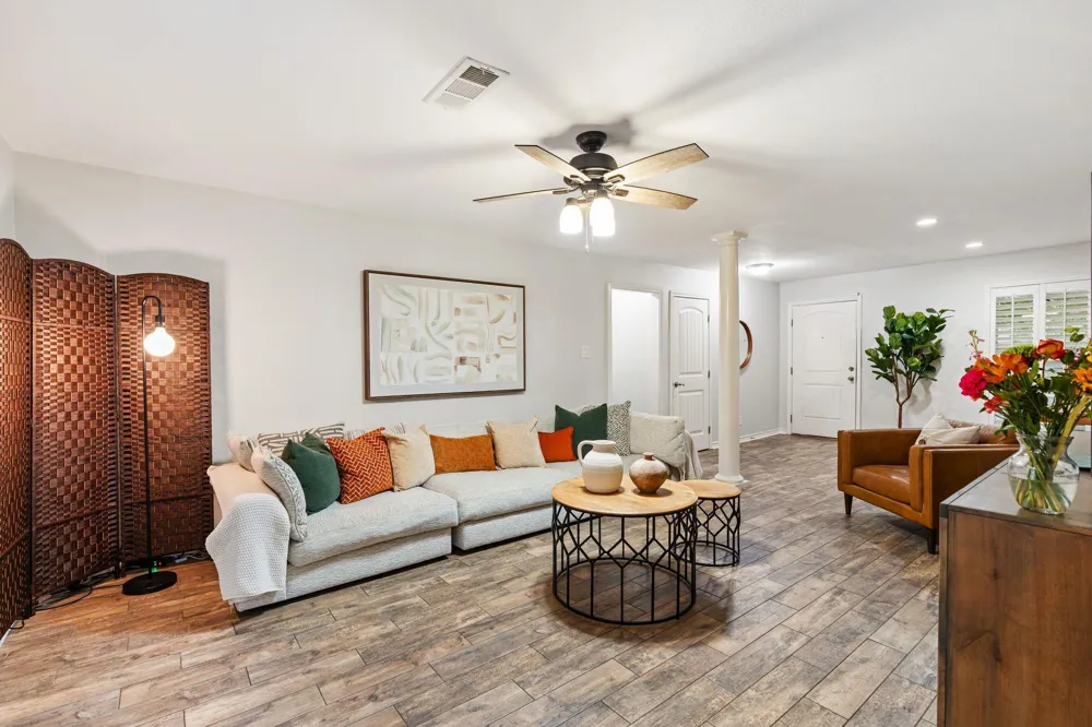 5658 Cartagena Street Houston, TX 77035