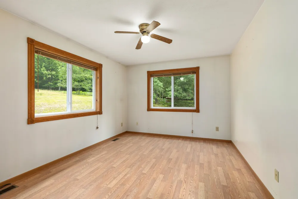 11642 S Woodland Drive Cadillac, MI 49601