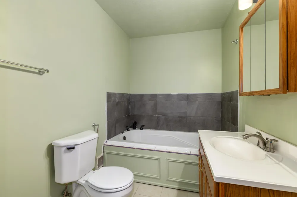 11642 S Woodland Drive Cadillac, MI 49601