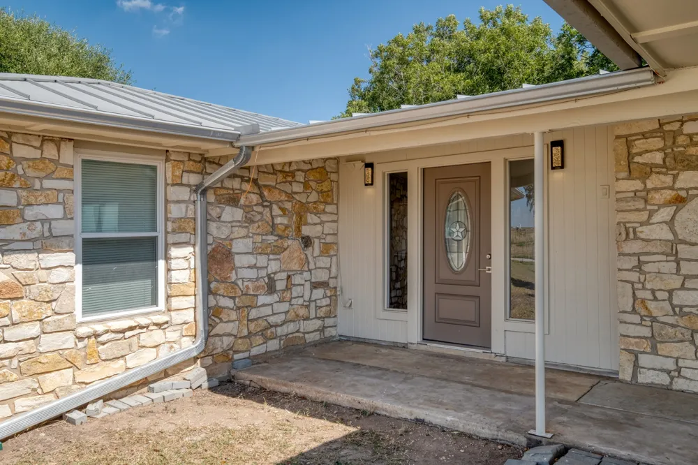 20960 Cameron Road Coupland, TX 78615