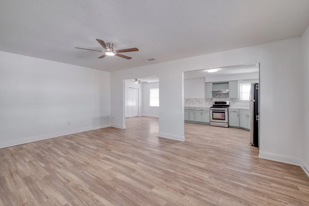 20960 Cameron Road Coupland, TX 78615