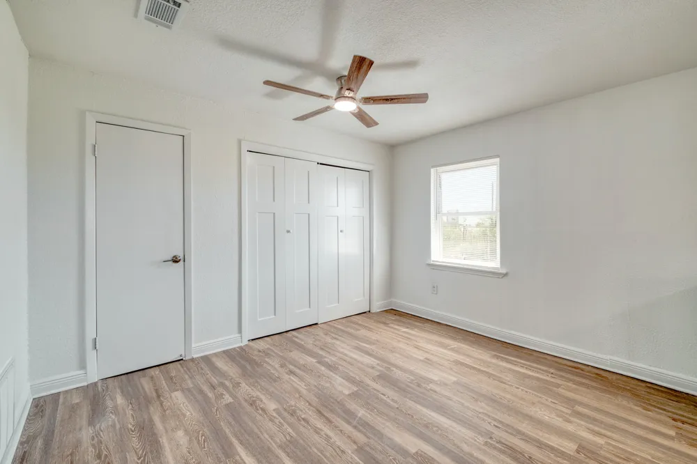 20960 Cameron Road Coupland, TX 78615