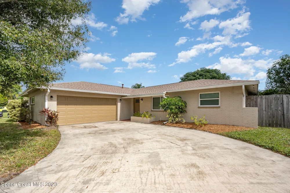 511 Avignon Drive Melbourne, FL 32935