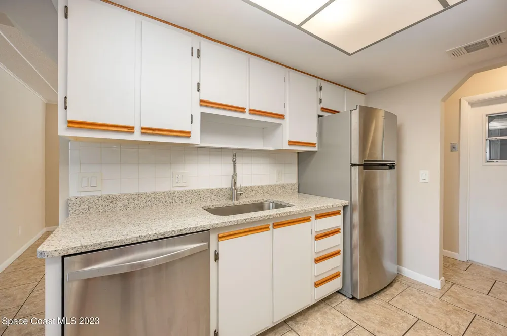 511 Avignon Drive Melbourne, FL 32935