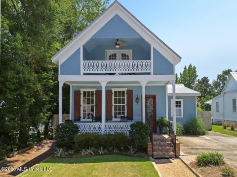 910 Calhoun Street