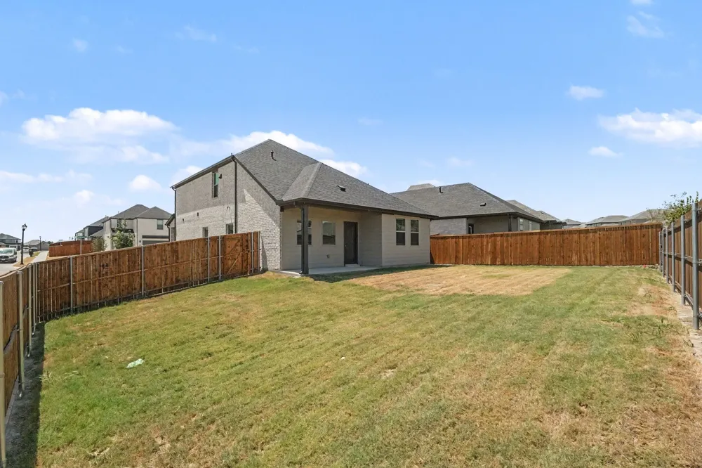 500 Green Grass McKinney, TX 75071