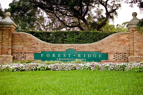 9317 Arborwood Cir