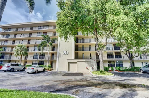 20 Royal Palm Way #401