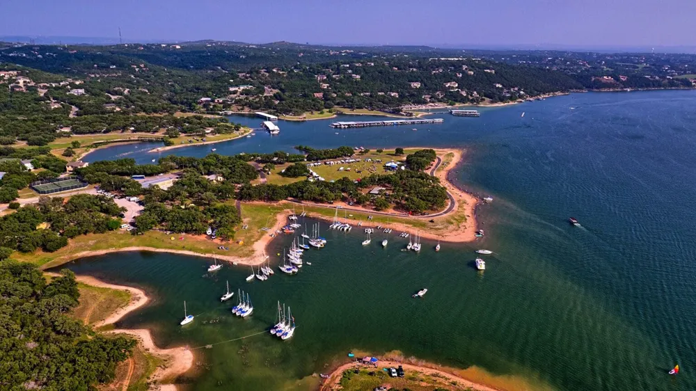 21105 Newport Cove Lago Vista, TX 78645