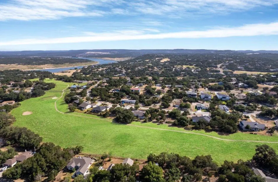 21105 Newport Cove Lago Vista, TX 78645