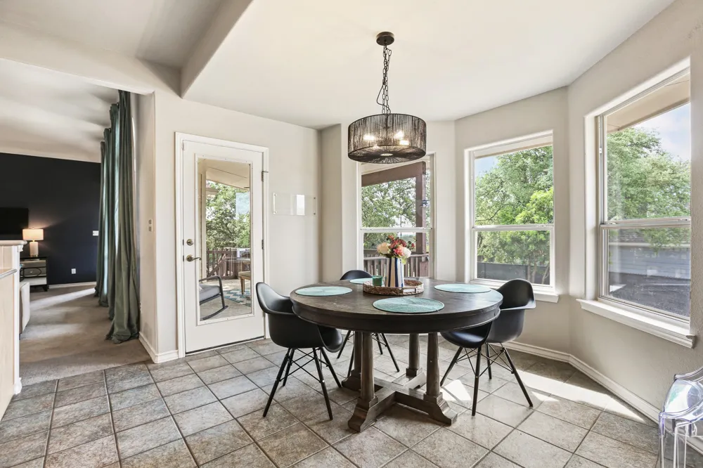 21105 Newport Cove Lago Vista, TX 78645