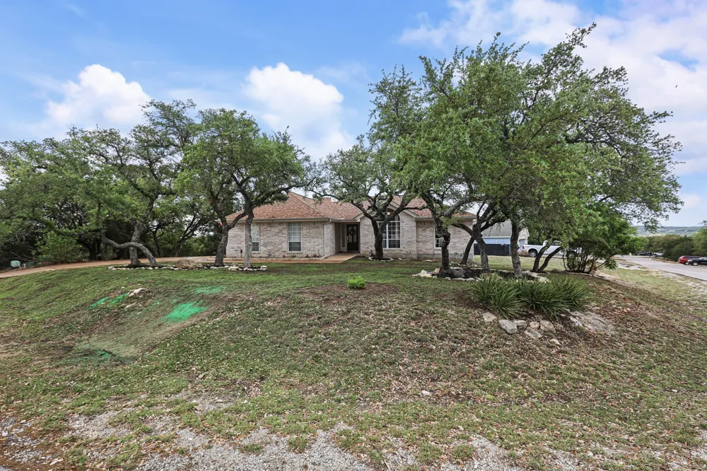21105 Newport Cove Lago Vista, TX 78645