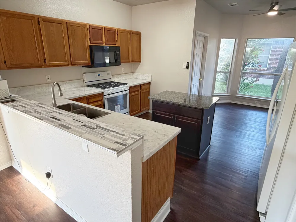 1114 Black Locust Drive Pflugerville, TX 78660