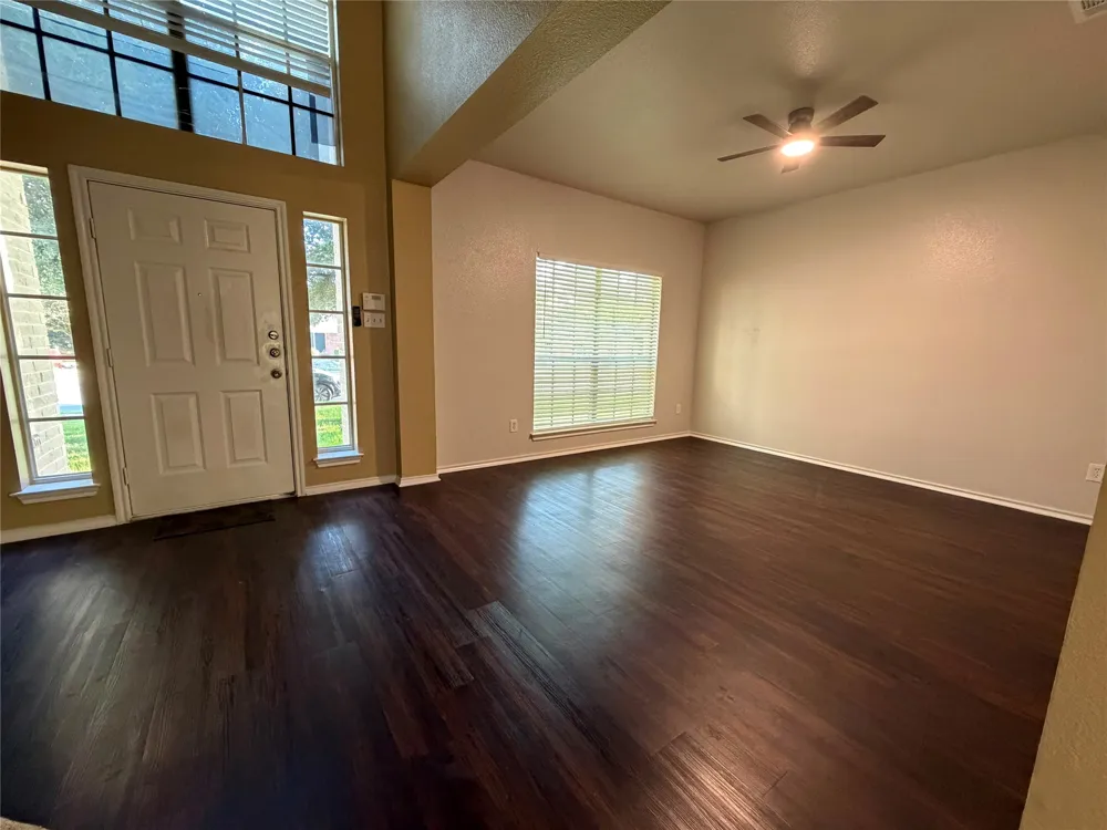 1114 Black Locust Drive Pflugerville, TX 78660