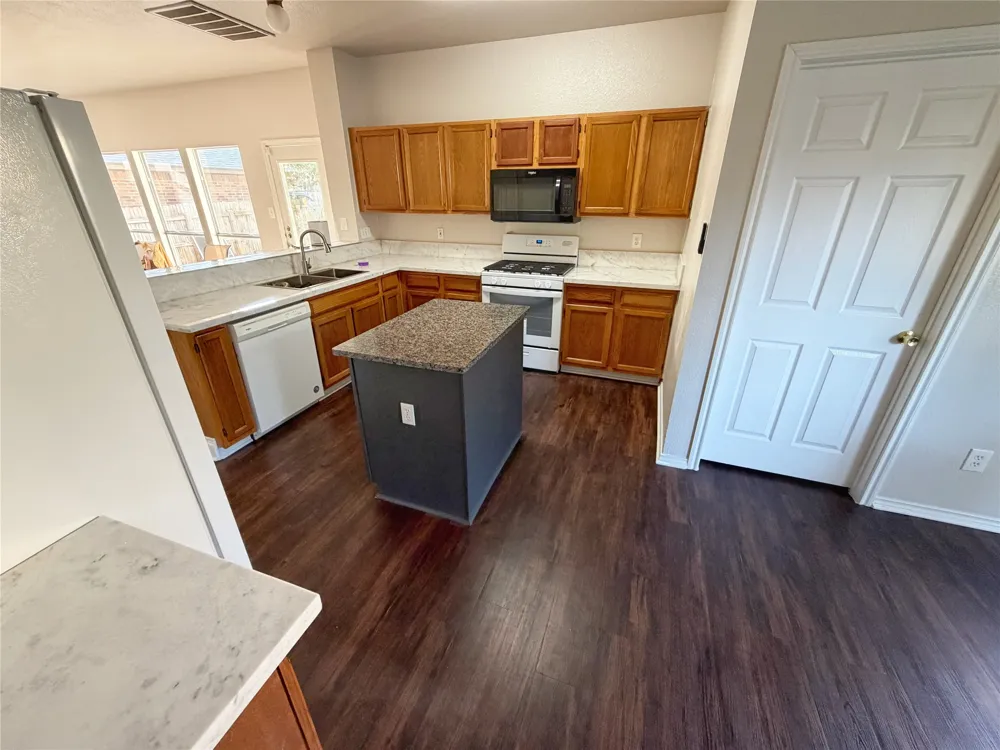 1114 Black Locust Drive Pflugerville, TX 78660