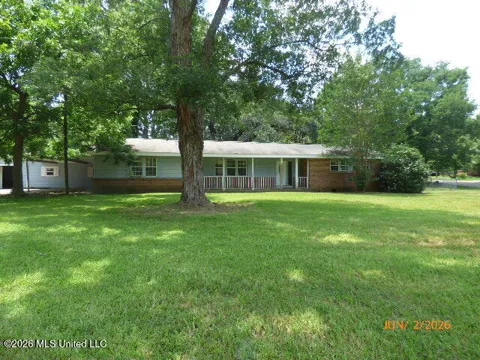 121 Catalpa Drive