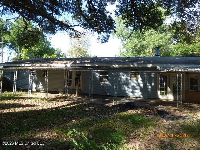 121 Catalpa Drive Natchez, MS 39120