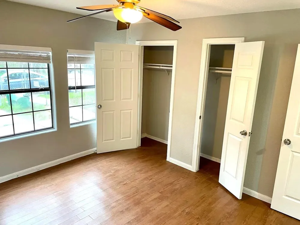 1403 Ash Street Baytown, TX 77520
