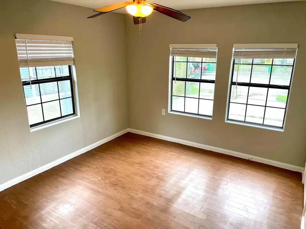 1403 Ash Street Baytown, TX 77520