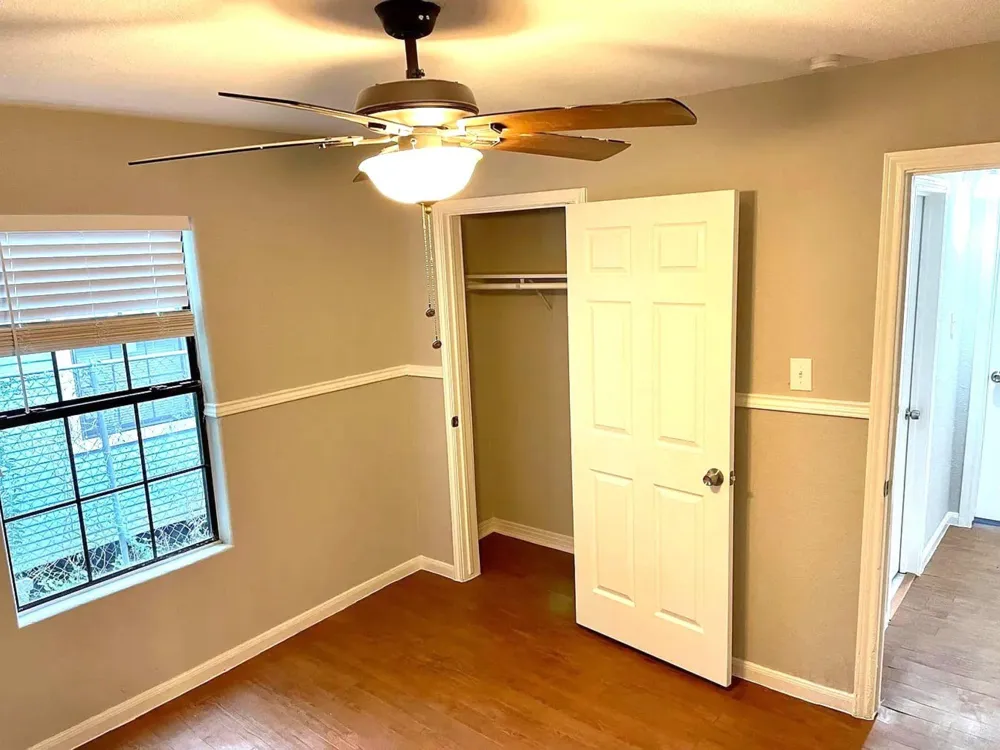 1403 Ash Street Baytown, TX 77520