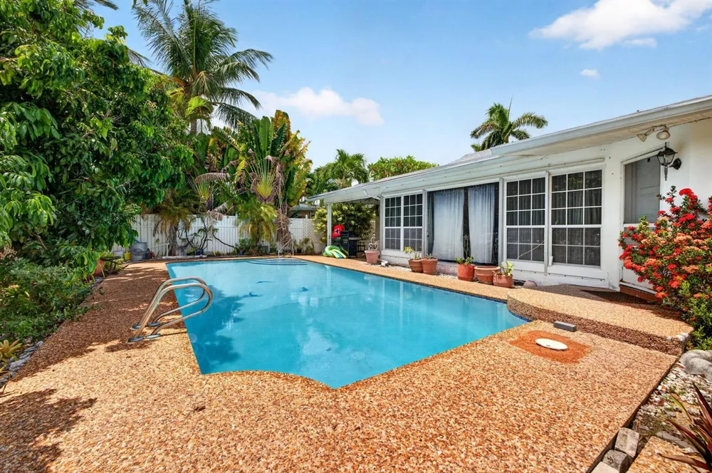1636 SE 14TH STREET Fort Lauderdale, FL 33316