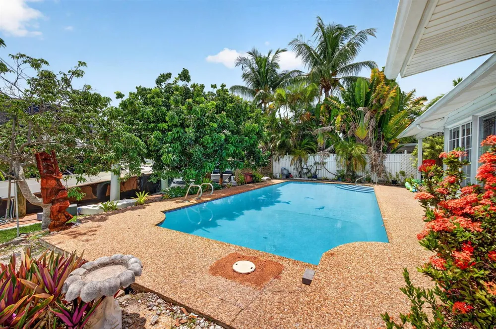 1636 SE 14TH STREET Fort Lauderdale, FL 33316