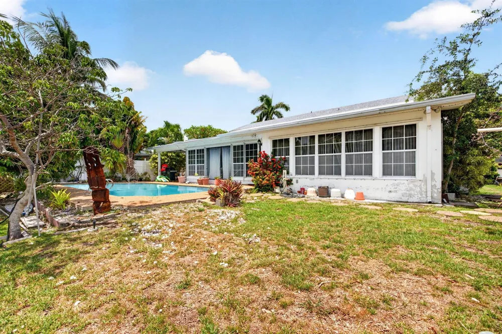 1636 SE 14TH STREET Fort Lauderdale, FL 33316