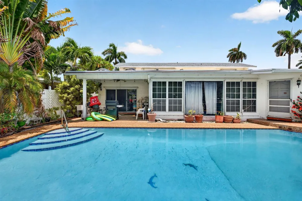 1636 SE 14TH STREET Fort Lauderdale, FL 33316