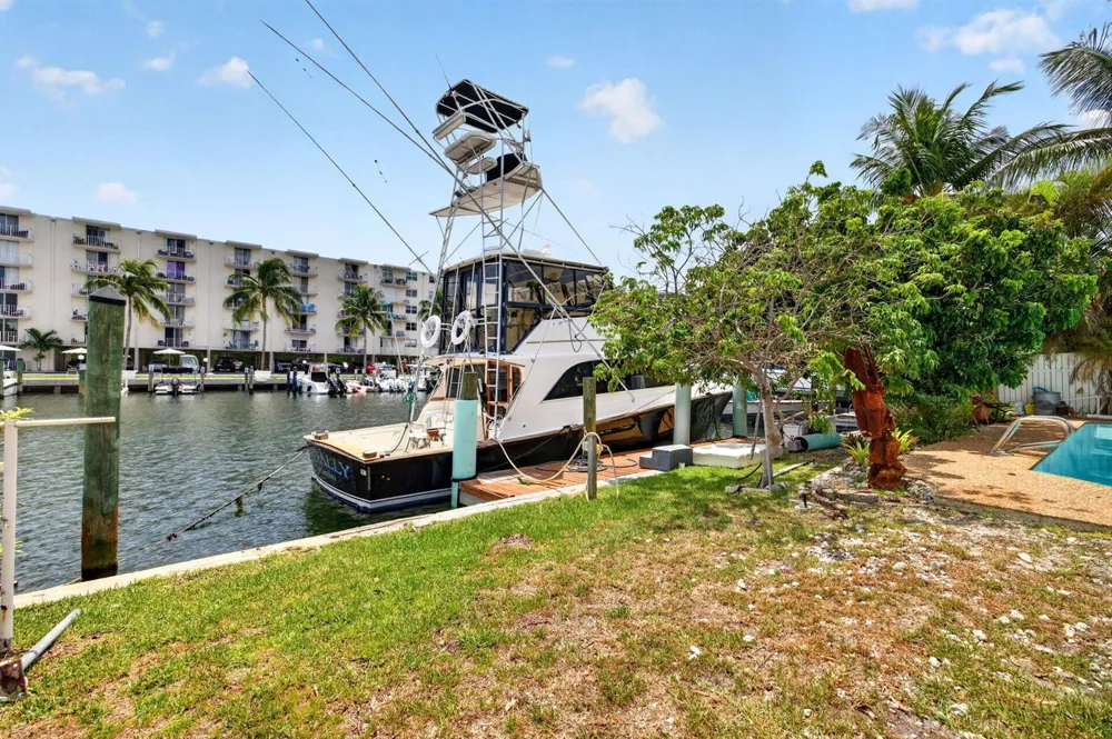 1636 SE 14TH STREET Fort Lauderdale, FL 33316