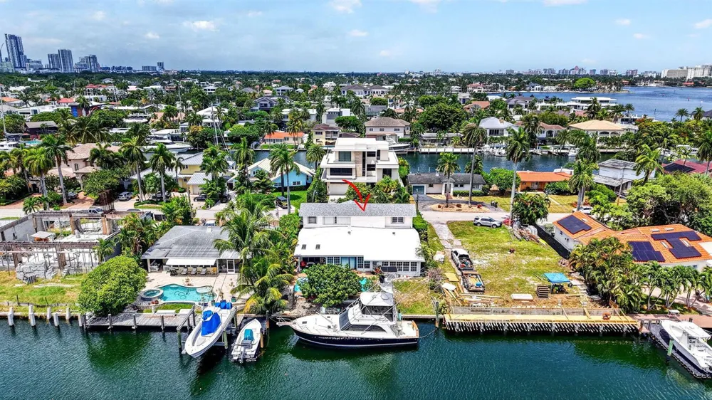 1636 SE 14TH STREET Fort Lauderdale, FL 33316