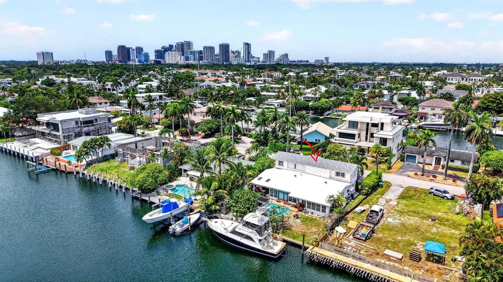 1636 SE 14TH STREET Fort Lauderdale, FL 33316