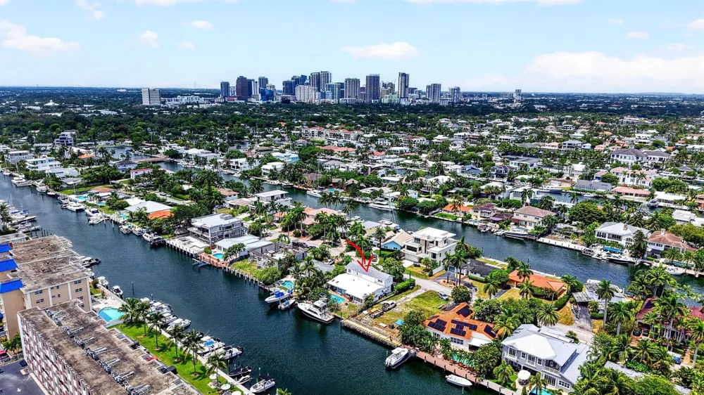 1636 SE 14TH STREET Fort Lauderdale, FL 33316