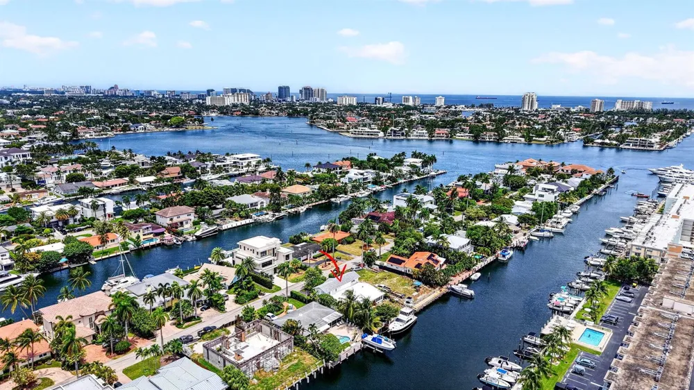 1636 SE 14TH STREET Fort Lauderdale, FL 33316