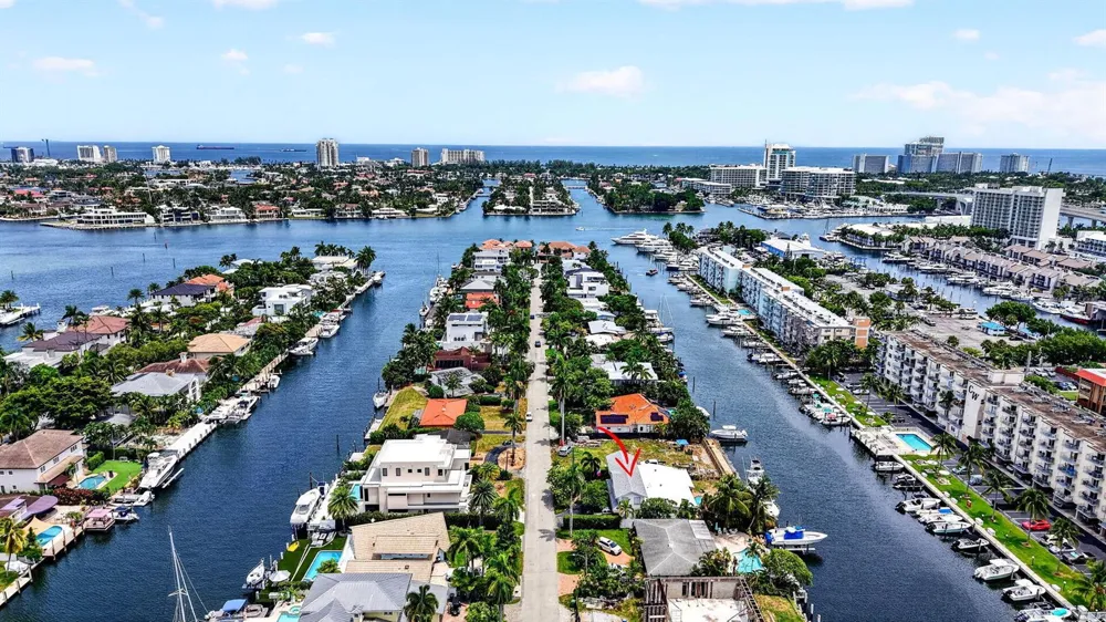 1636 SE 14TH STREET Fort Lauderdale, FL 33316