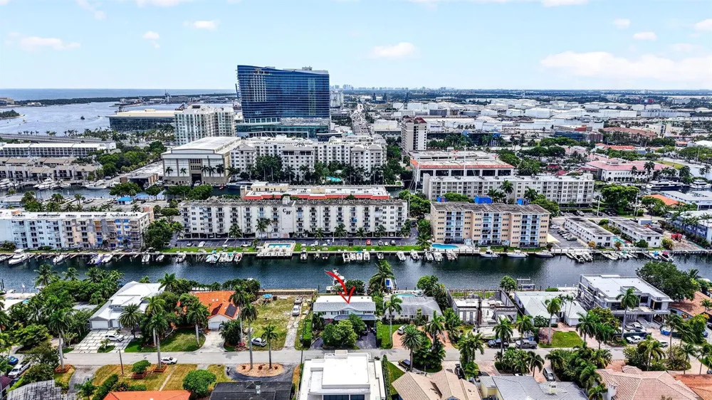 1636 SE 14TH STREET Fort Lauderdale, FL 33316