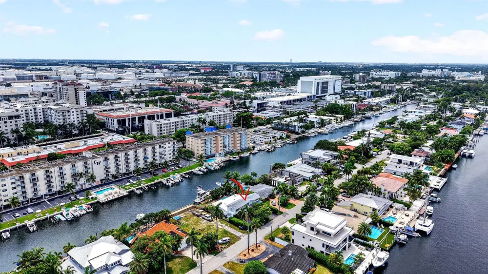 1636 SE 14TH STREET Fort Lauderdale, FL 33316
