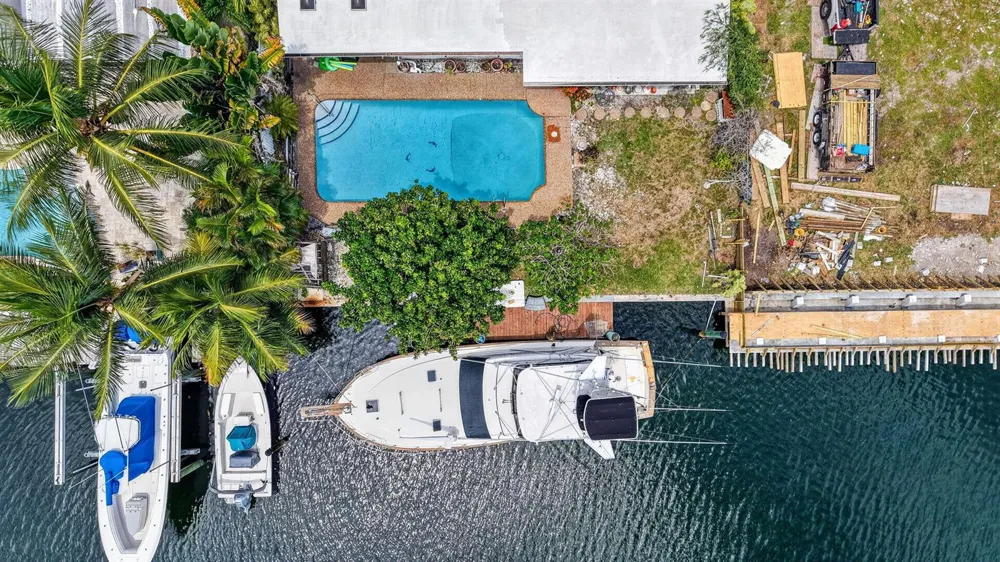 1636 SE 14TH STREET Fort Lauderdale, FL 33316