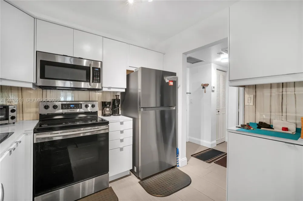 257 S Cypress Rd #416 Pompano Beach, FL 33060