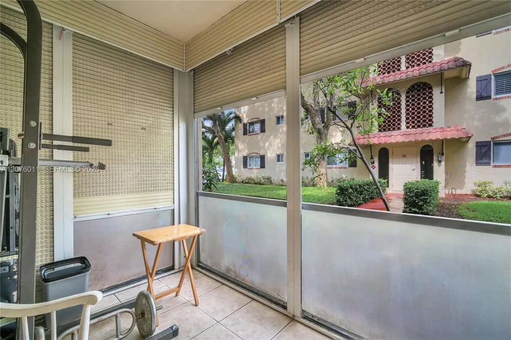 257 S Cypress Rd #416 Pompano Beach, FL 33060
