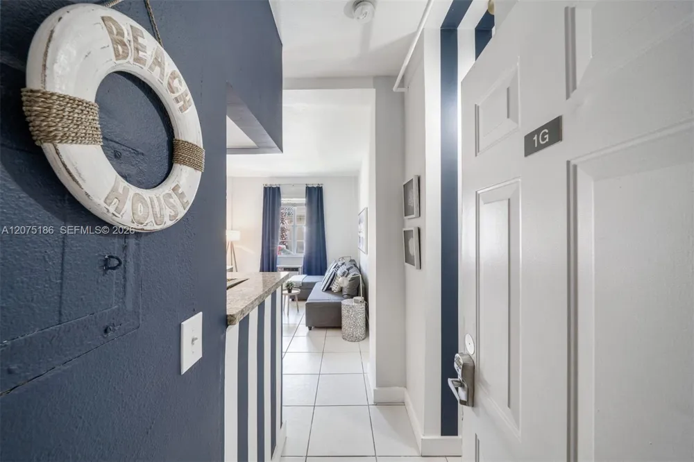 3030 Collins Ave #1G Miami Beach, FL 33140